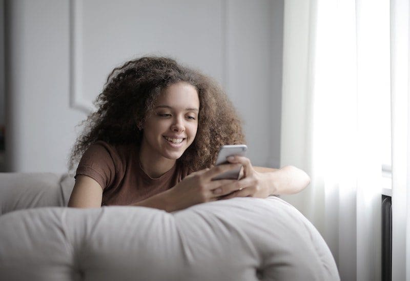 10 Ways Parents Can Work With Teens for Healthy Social Media Use
